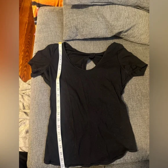 LULULEMON Black “Find Your Twist” Back Twist Short Sleeve Shirt - Picture 9 of 11